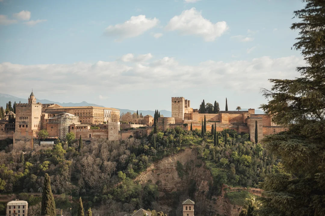 Cover image for: The Best Locations for Your Photos in Granada - Photography Journal